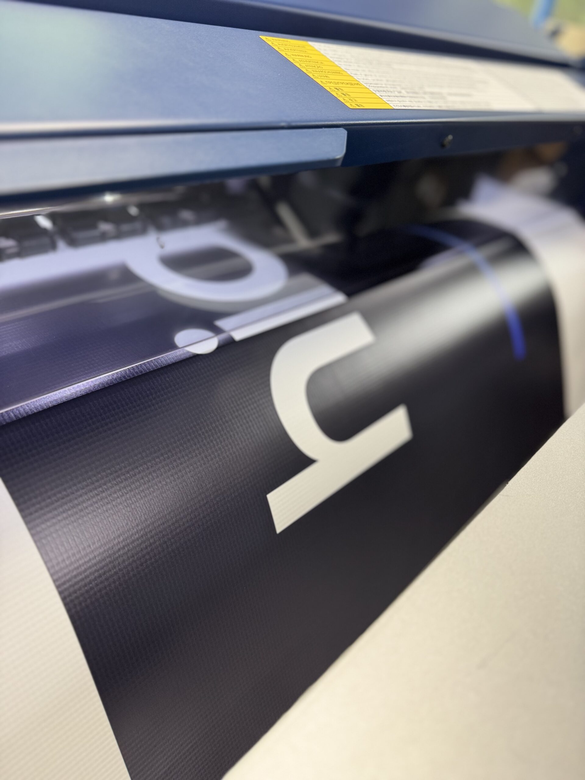Large format banner finishing and production